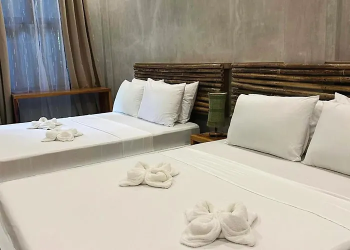 Kawayan Hostel General Luna 